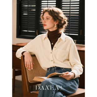 米白色灯芯绒衬衫女2026年秋冬新款法式气质简约叠穿衬衣上衣