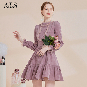 艾丽丝半高领灯芯绒连衣裙女2026春季新款宫廷风修身长袖打底裙子