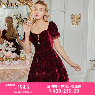 艾丽丝2025新年夏季 连衣裙 新款 红色甜美公主裙方领高级感丝绒短款