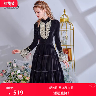 艾丽丝2026春季新款丝绒甜美蛋糕裙泡泡袖长袖黑色中长款连衣裙女