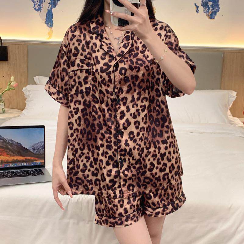 2026新款薄款女性感豹纹睡衣夏季冰丝开衫短袖短裤气质家居服套装