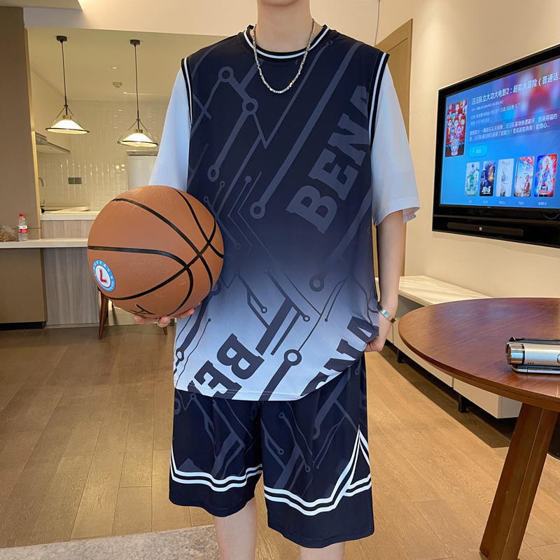 流行优选夏季冰丝短袖t恤男孩12-15岁青少年学生速干球衣13大童篮