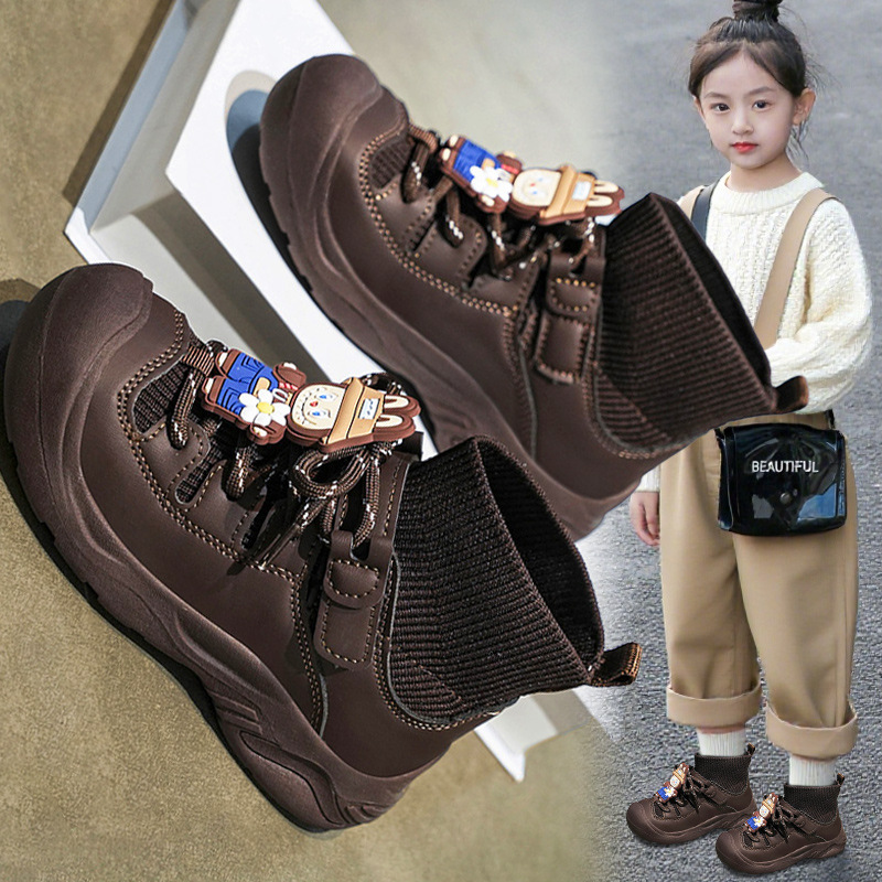 今年新品拉布布女童鞋运动袜子鞋新款季儿童耐脏短靴休闲软底小女