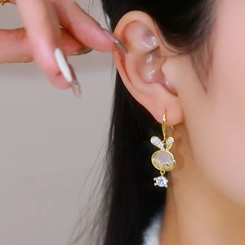 撤柜微镶锆石小兔子耳环女甜美可爱温柔风耳饰独特高级感气质耳坠