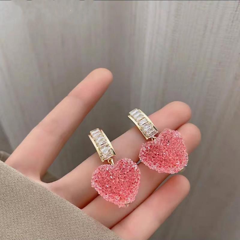 撤柜甜美爱心软糖耳环女年新款潮轻奢小众高级感耳钉气质可爱耳饰
