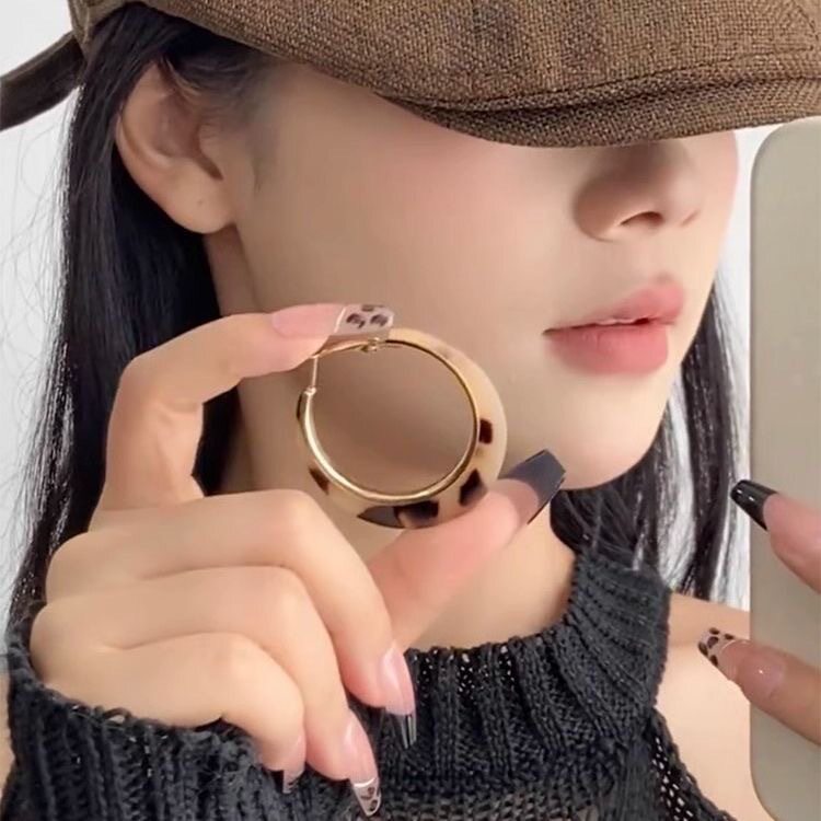 撤柜欧美时尚个性豹纹酷飒亚克力夸张耳圈气质圈圈耳环年新款潮女