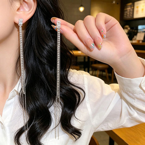撤柜轻奢高级感锆石长款流苏时尚潮流耳环女欧美夸张设计感走秀耳