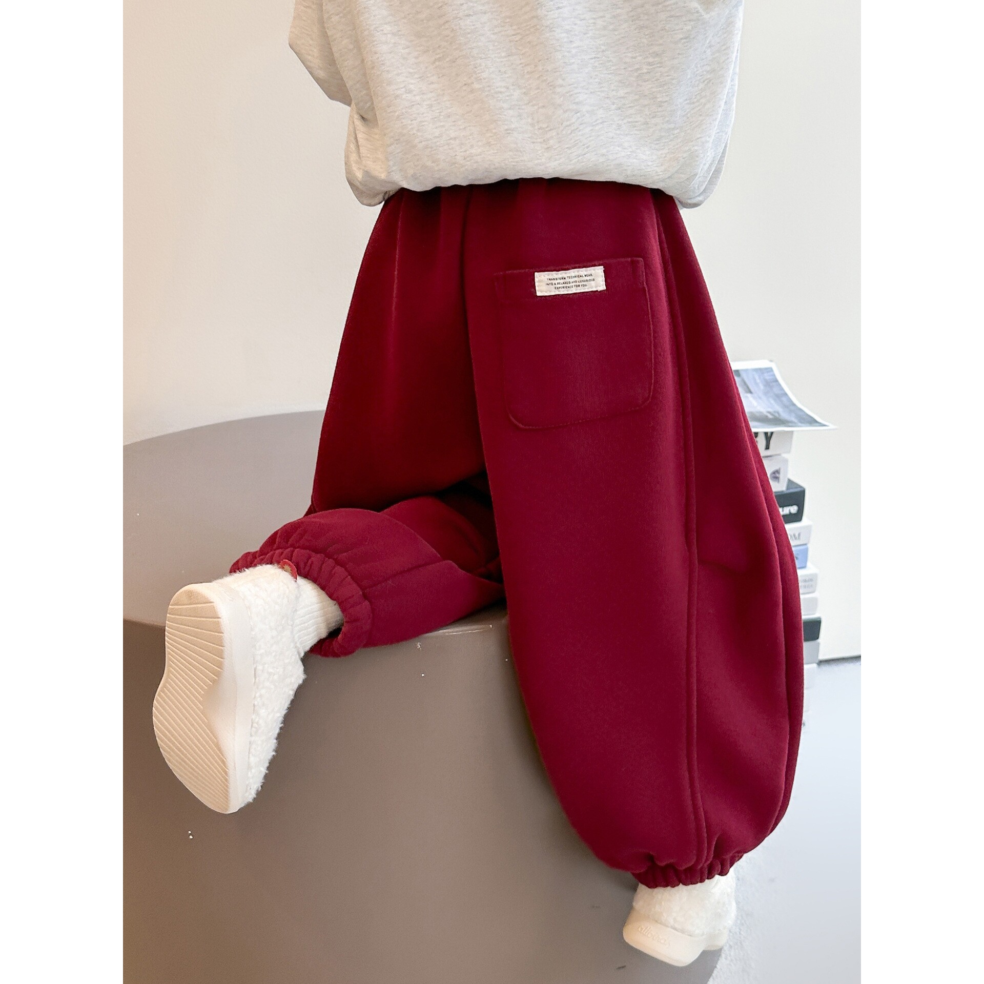 德国韩版男女童贴标加绒弯刀裤年冬季新款洋气校园卫裤网红童装潮