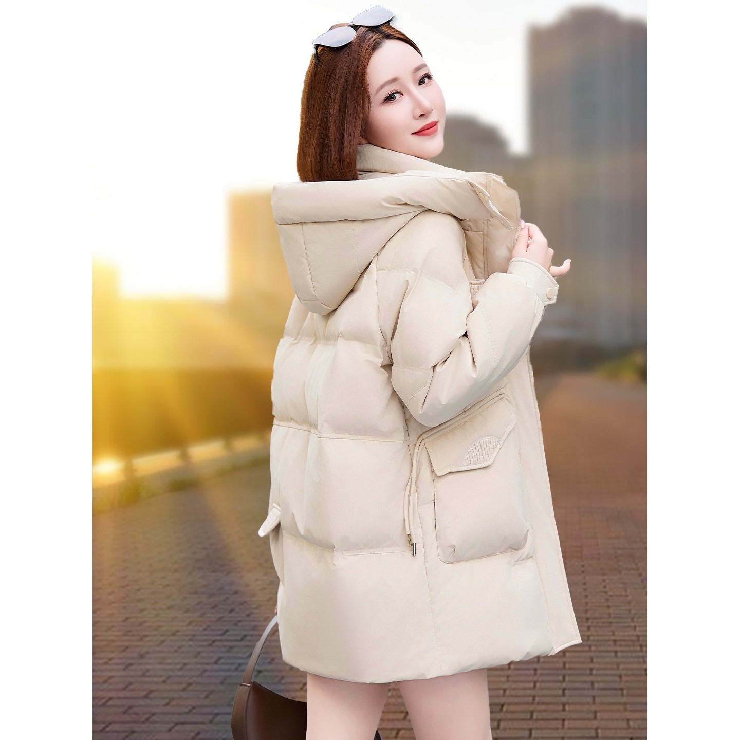 欧洲站白鸭绒羽绒服女士中长款冬季新款时尚小个子妈妈加厚防寒外
