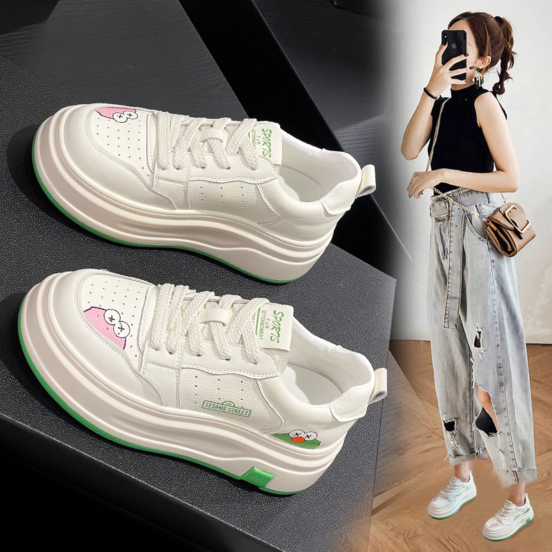 香港撤柜小白鞋女新款抖音爆款内增高松糕厚底百搭休闲舒适板鞋运