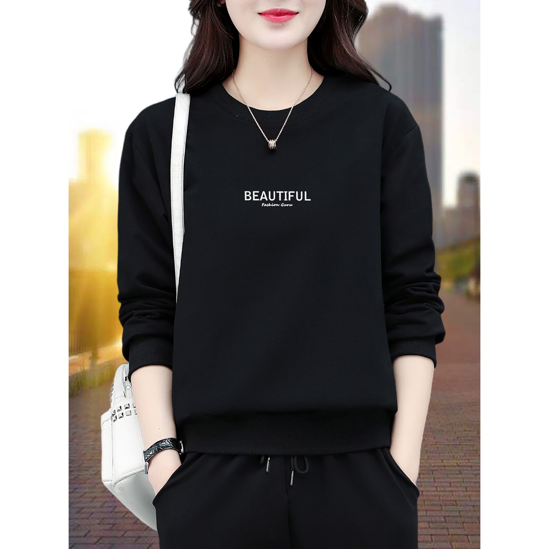 欧洲站黑色卫衣女新款爆款款圆领短款中年妈妈冬加绒女款上衣