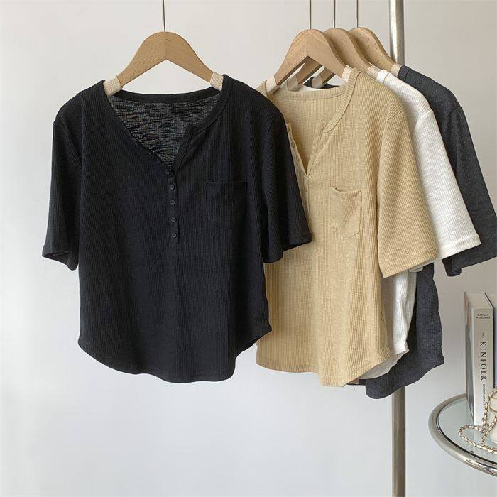 胖MM大码300斤短袖T恤美式高腰短款宽松休闲纯色纽扣设计感上衣女