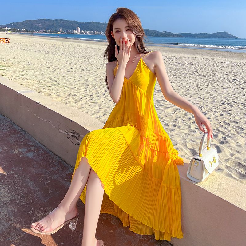 沙滩裙女夏2024新款Chic长裙仙海边度假V领温柔风吊带雪纺连衣裙