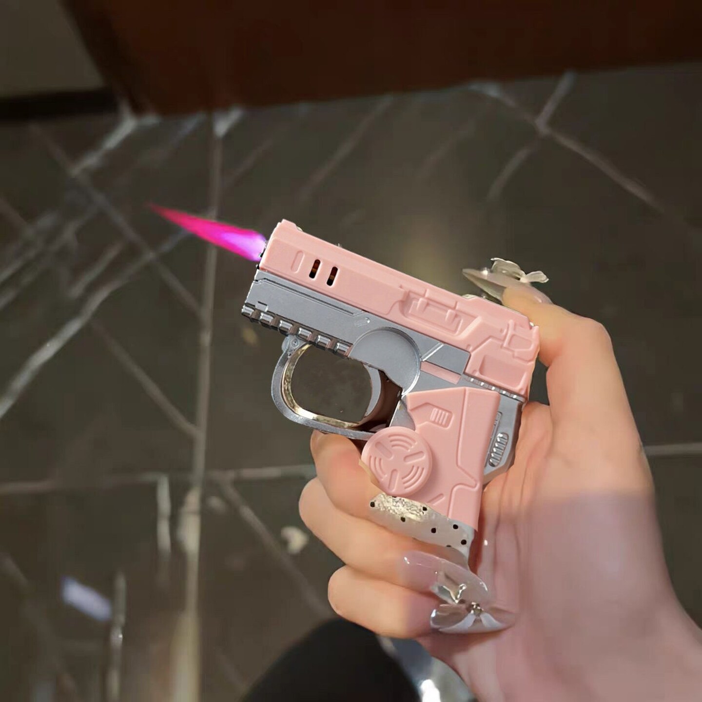 创意打火机手枪造型ins高颜值粉焰防风稀奇古怪创意送男友礼礼物