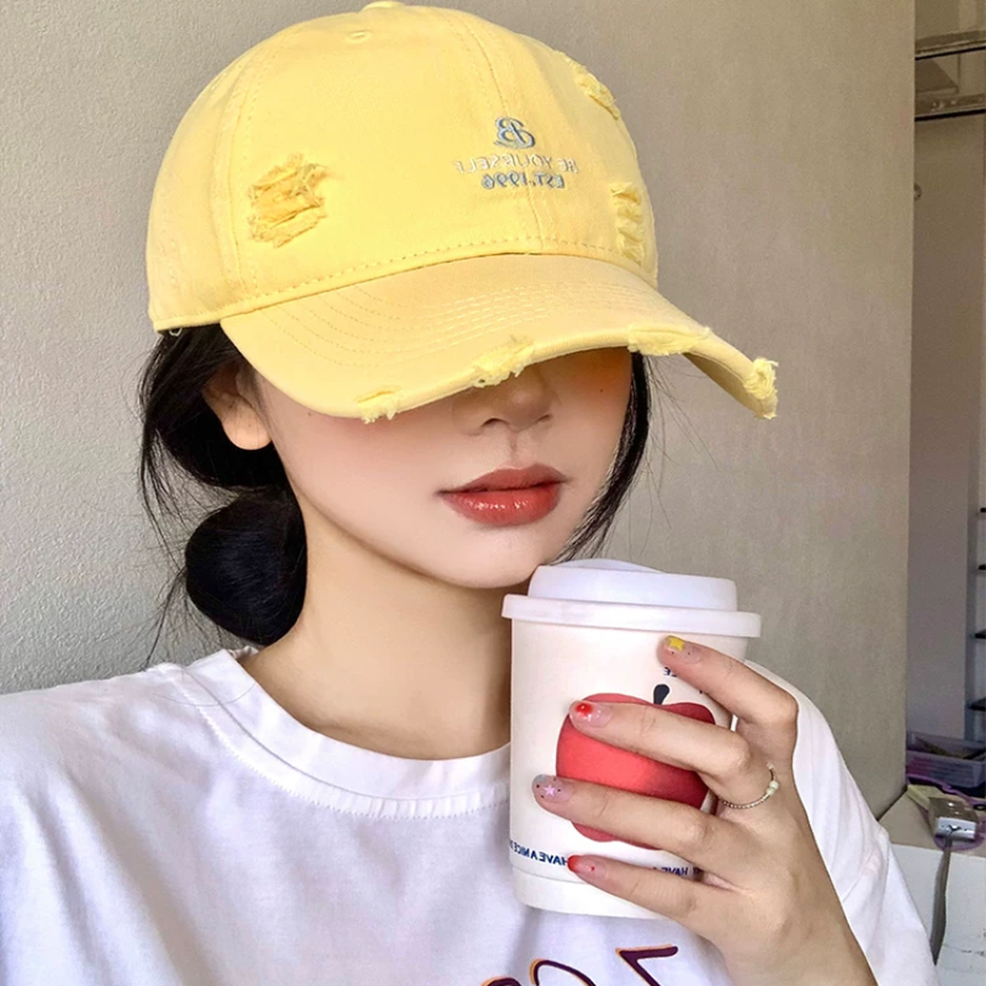 黄色鸭舌帽韩版字母刺绣女春夏简约百搭显脸小软顶棒球球帽情侣同