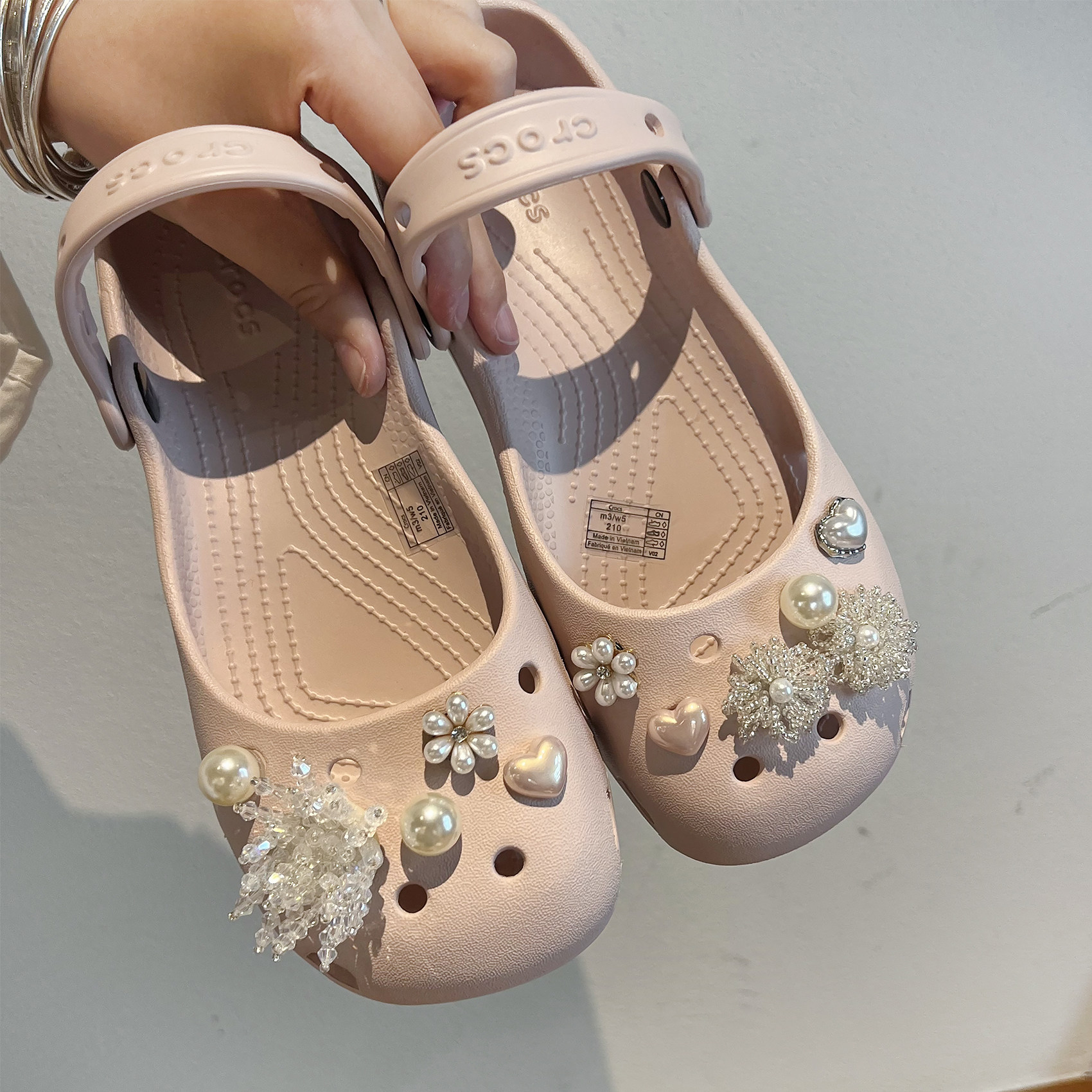 适配crocs芭蕾鞋洞洞鞋鞋花 水晶公主高级感洞洞鞋口卡洛驰装饰扣