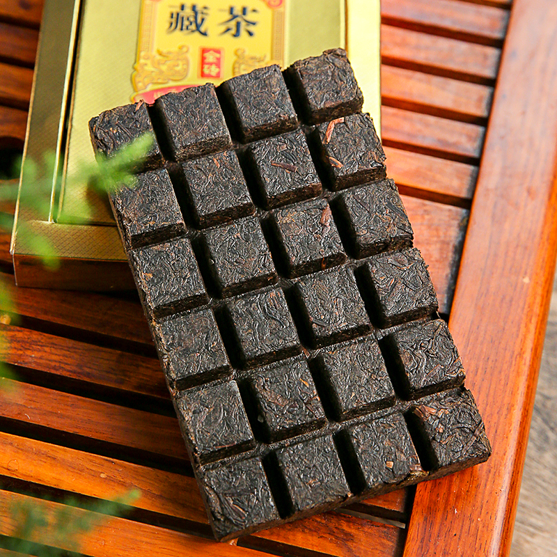 雅安藏茶小方巧口感细腻醇甜