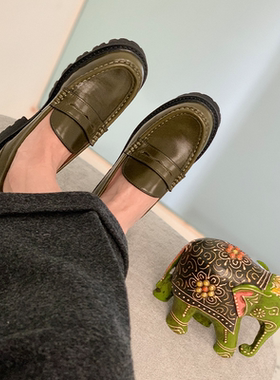 17号的下午 | 复古牛油果绿 通勤厚底乐福鞋单鞋女