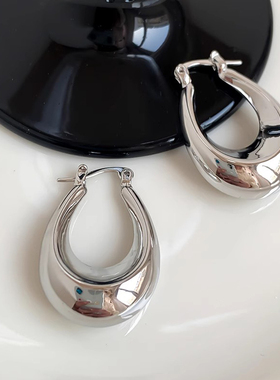 欧美小众设计高级感耳环冷淡风银色水滴耳饰2026新款爆款夸张耳坠