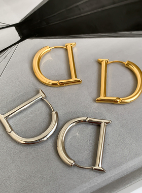 欧美风小众设计字母D金属简约耳环高级感潮人网红个性耳饰冷淡风