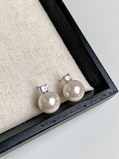 气质简约通勤耳环新款 轻奢清冷感珍珠小耳钉精致时尚 戴妃法式 经典