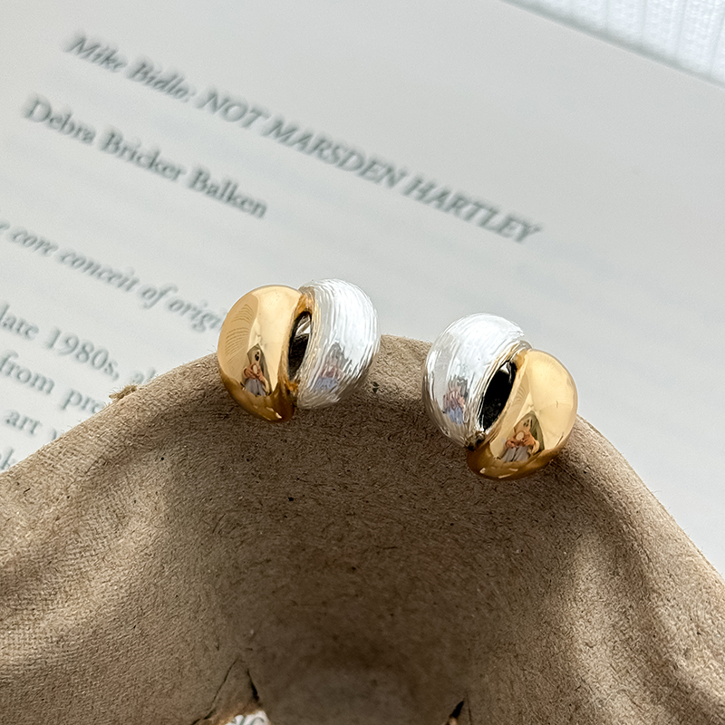 金属撞色耳钉高级感精致时髦耳环