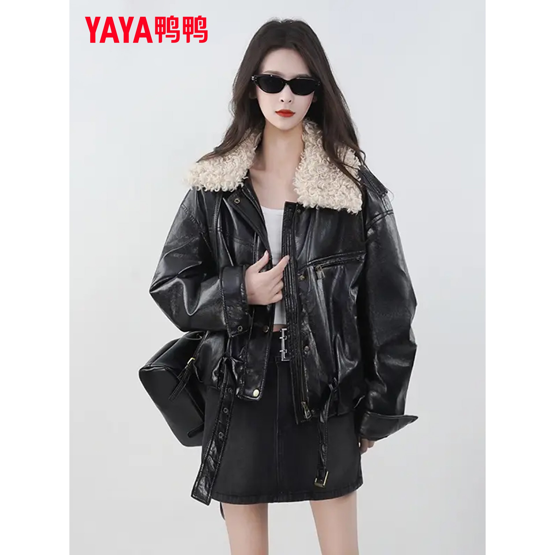 鸭鸭羽绒服女又酷又飒超好看外套