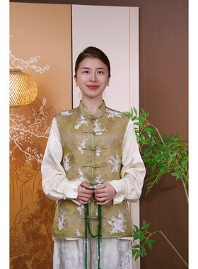 【绿意生辉】新中式桑蚕丝刺绣盘扣立领绿色马甲EPL10074