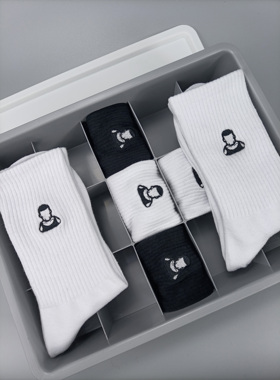 4双装卡通刺绣原创潮流男白袜四季款长高筒潮流纯棉黑袜简约