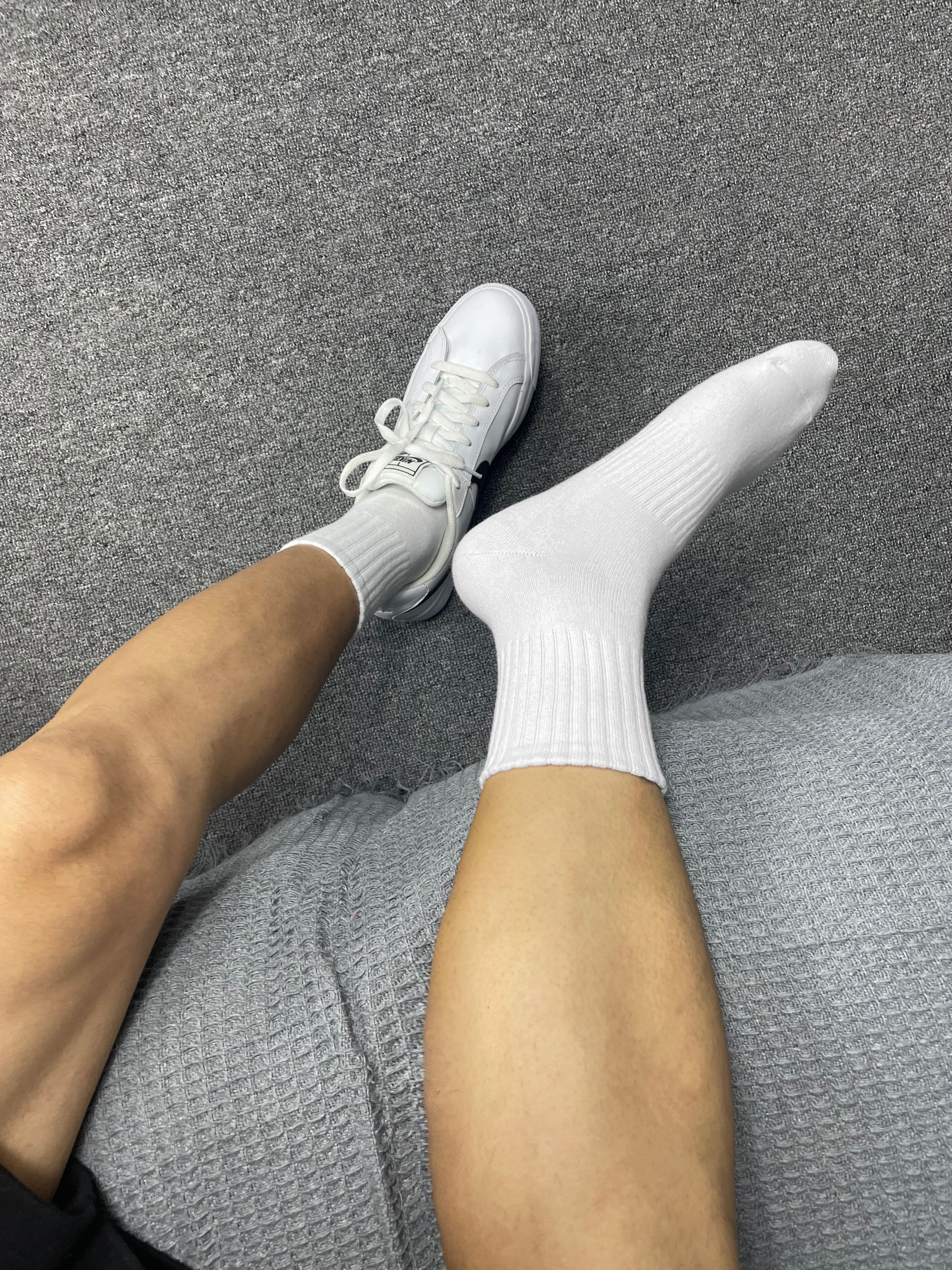 男棉宽条纹纯色中筒棉袜