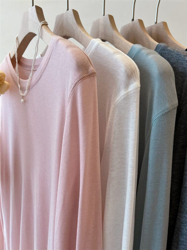 性感V领，修身显瘦，亲肤透气，时尚百搭