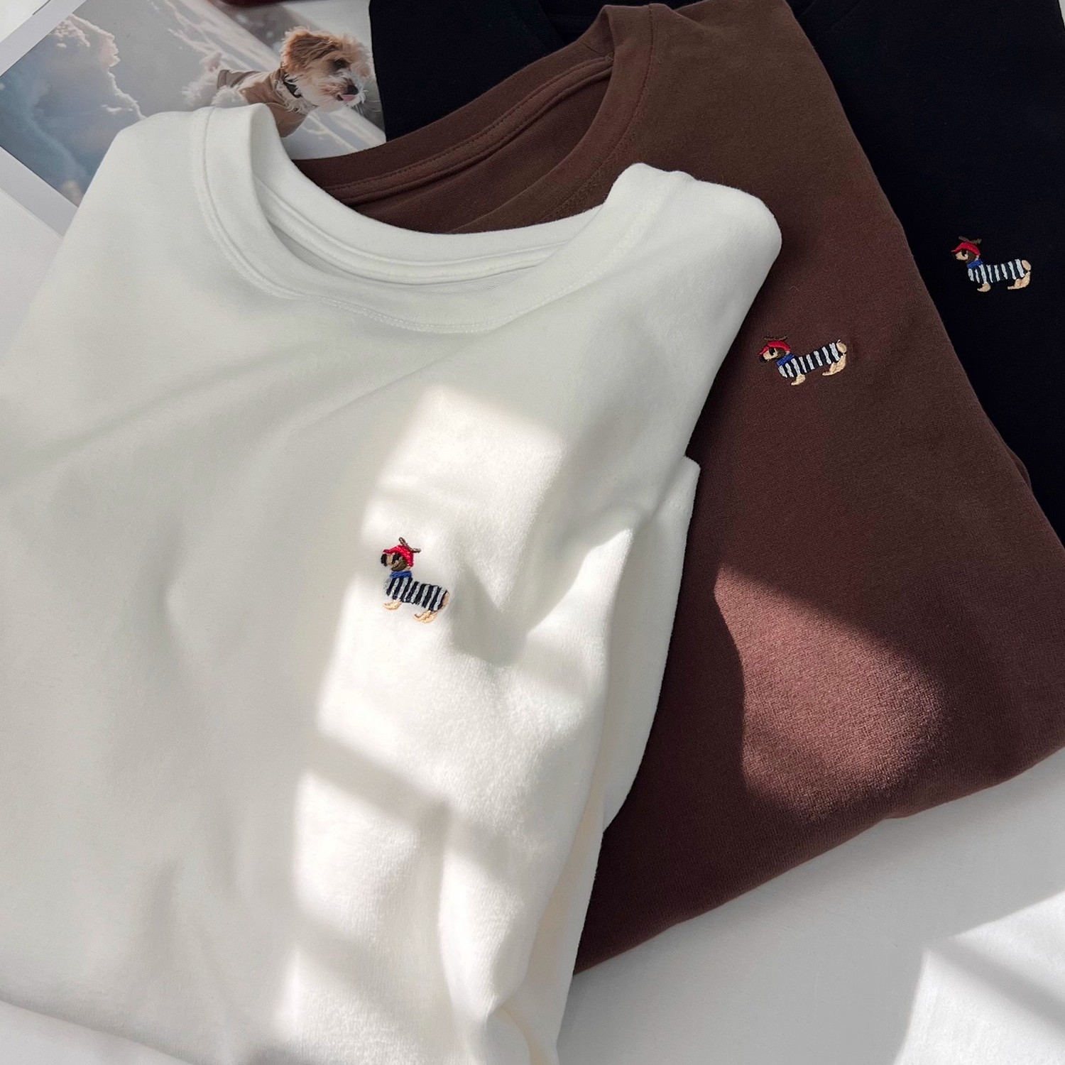 软软棉磨毛白色长袖t恤女秋冬季加厚简约刺绣洋气宽松打底衫上衣