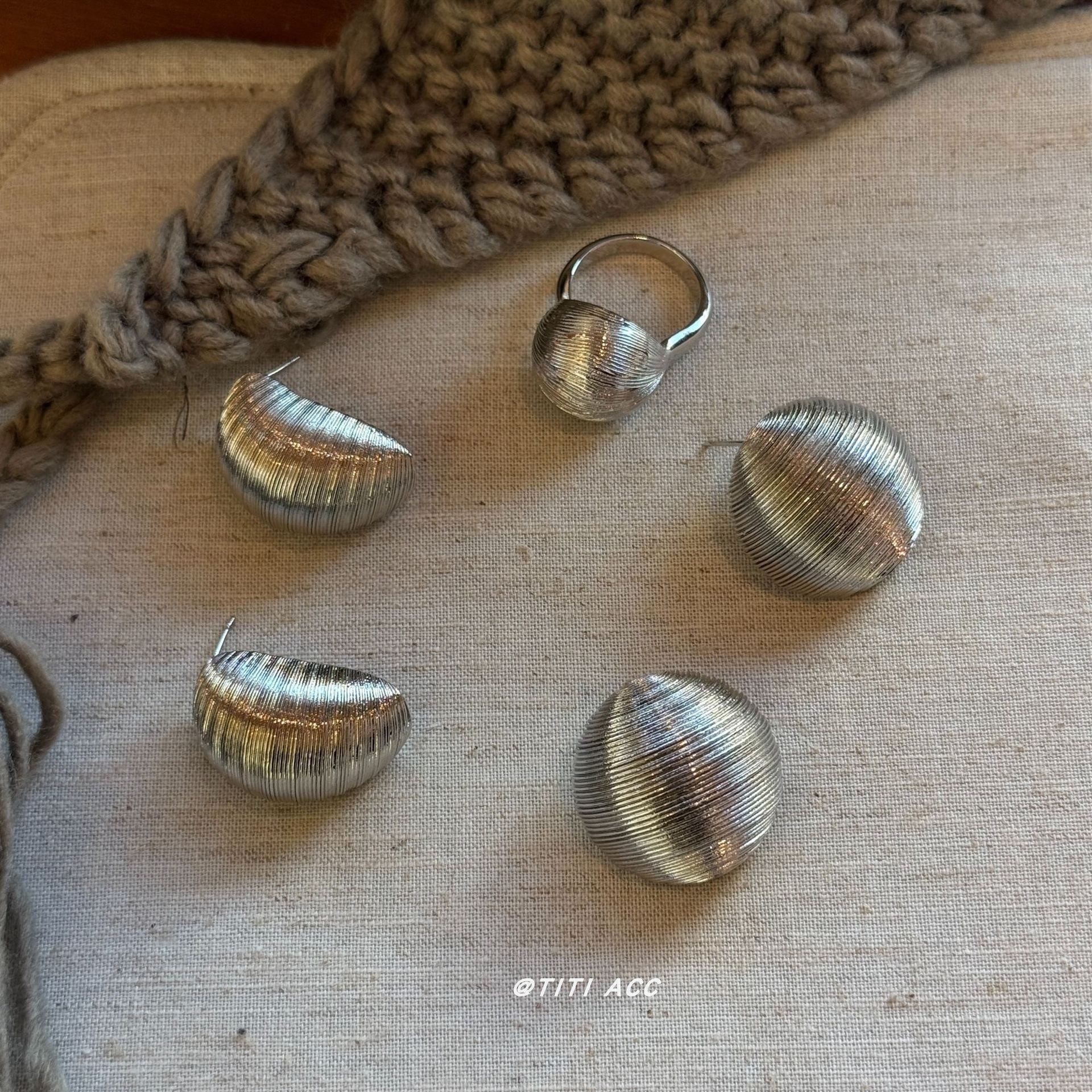 张婧仪同款破茧银色拉丝耳环女轻奢高级感耳饰极简几何纹理戒指潮,饰品/流行首饰/时尚饰品新,耳环,淘宝优惠券,粉丝福利购,淘宝优惠卷