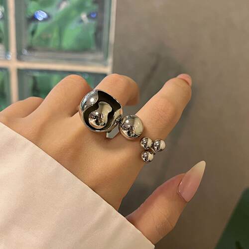 欧美金属风可晃动圆球戒指女