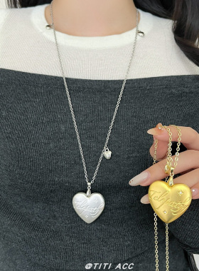 韩系ins冷淡风爱心字母吊坠项链女轻奢小众简约百搭毛衣链新款潮