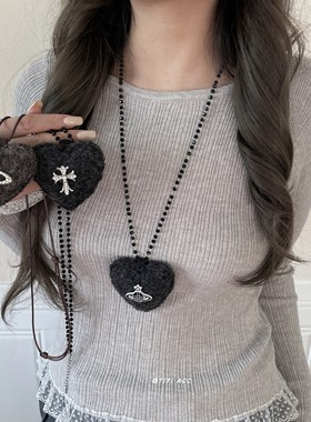 甜酷辣妹风黑色立体爱心长项链女ins小众设计感土星十字架毛衣链