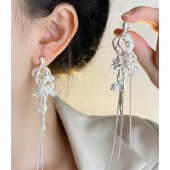 甜美白色溪流静息流苏珍珠长款 耳饰女耳夹 气质耳环轻奢高级感时尚