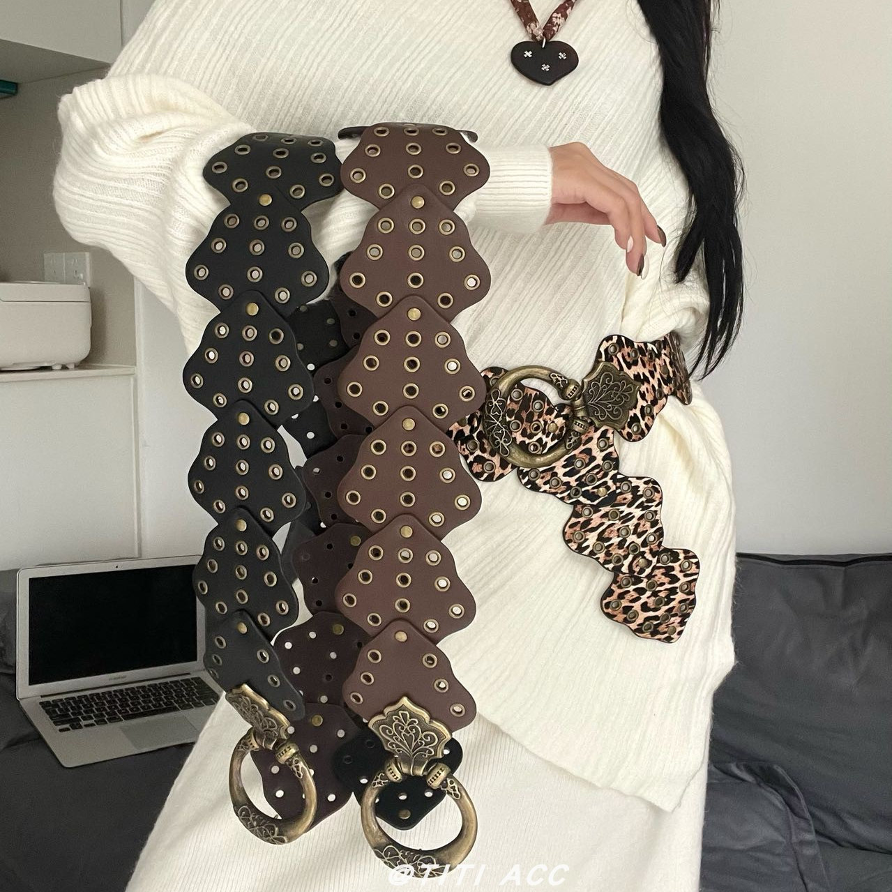 2025新款美式复古腰带女配裙子装饰连衣裙辣妹铆钉皮带宽腰封配饰