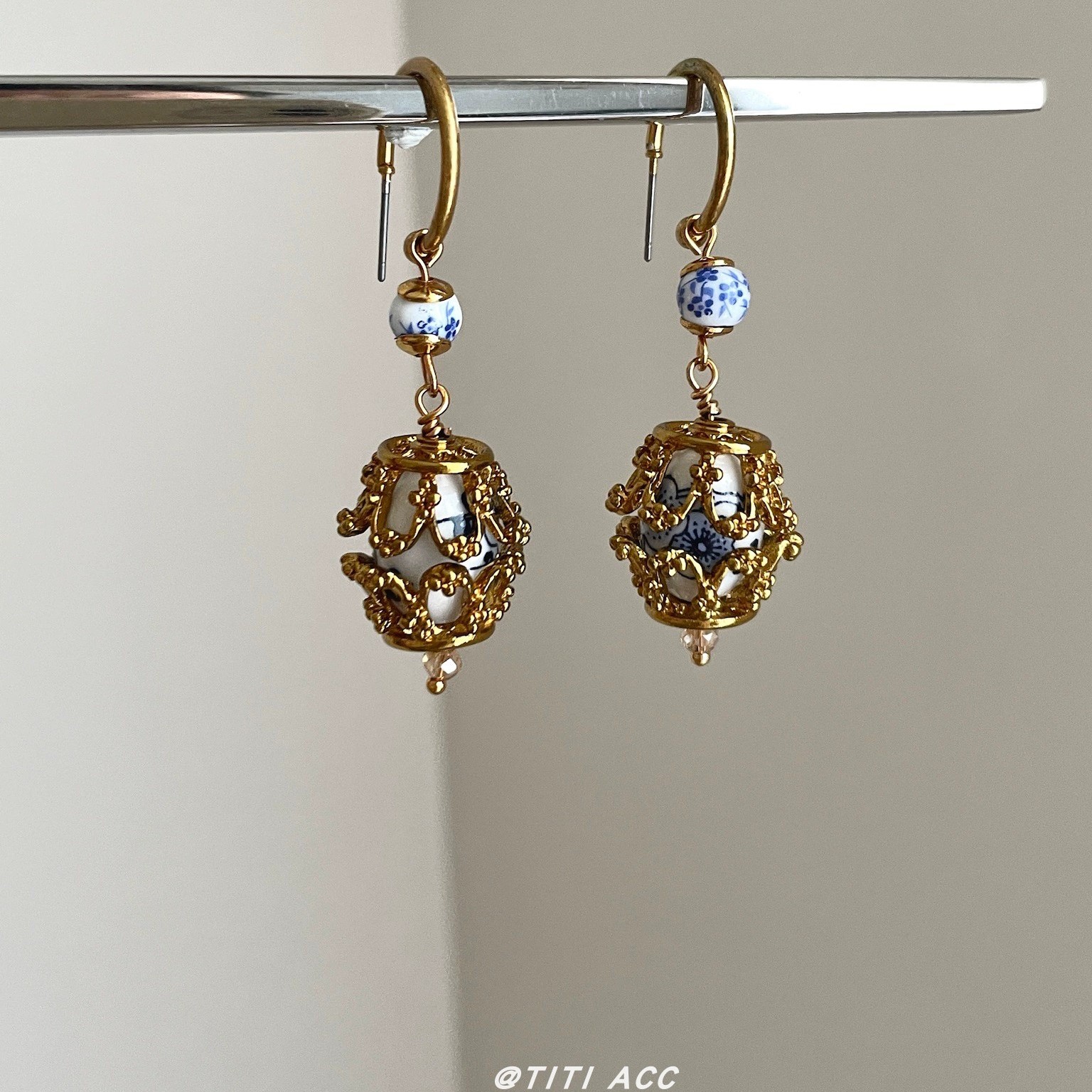 新中式国风青花瓷吊坠耳环女轻奢时尚文艺风耳钉中古vintage耳饰