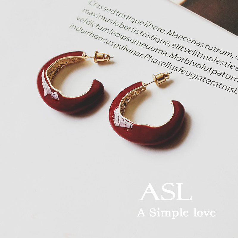 巴黎之美红色高级感半圈饰品耳环