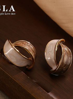 SLA私家 复古高级感滴釉咖色奶白耳环女 银针法式2025年新款潮