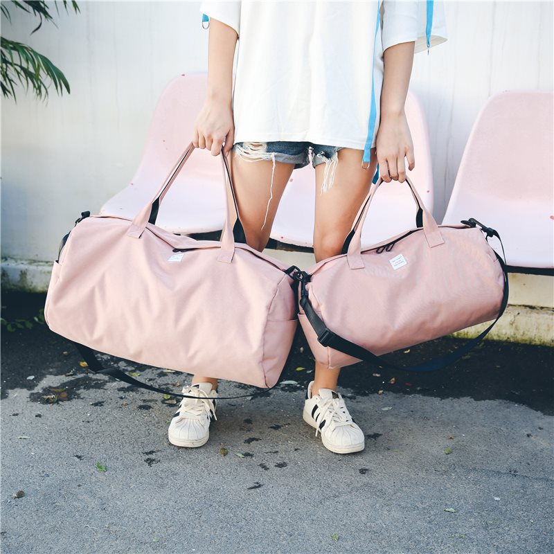 短途旅行包女手提圆筒行李包韩版大容量简约旅行袋轻便防水健身包