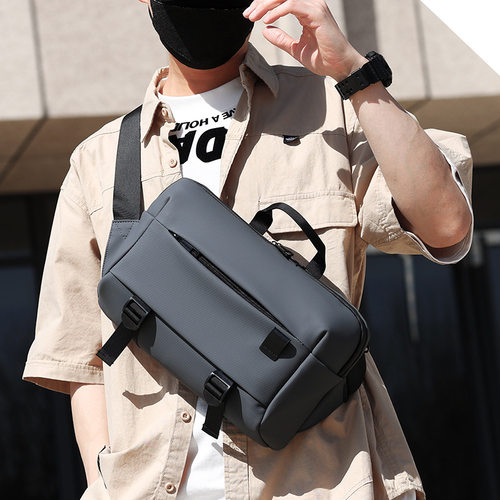 Trendy brand crossbody chest bag for men潮牌斜挎胸前包男挎包
