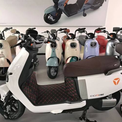 适用适雅迪冠能探索E10电