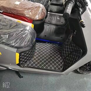 适用适金箭金刚750Plus电动车全包脚垫大包围脚踏板改装坐桶垫内