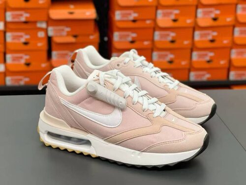 耐克Nike Air Max Dawn 女子大气垫复古休闲鞋Dc4068-601