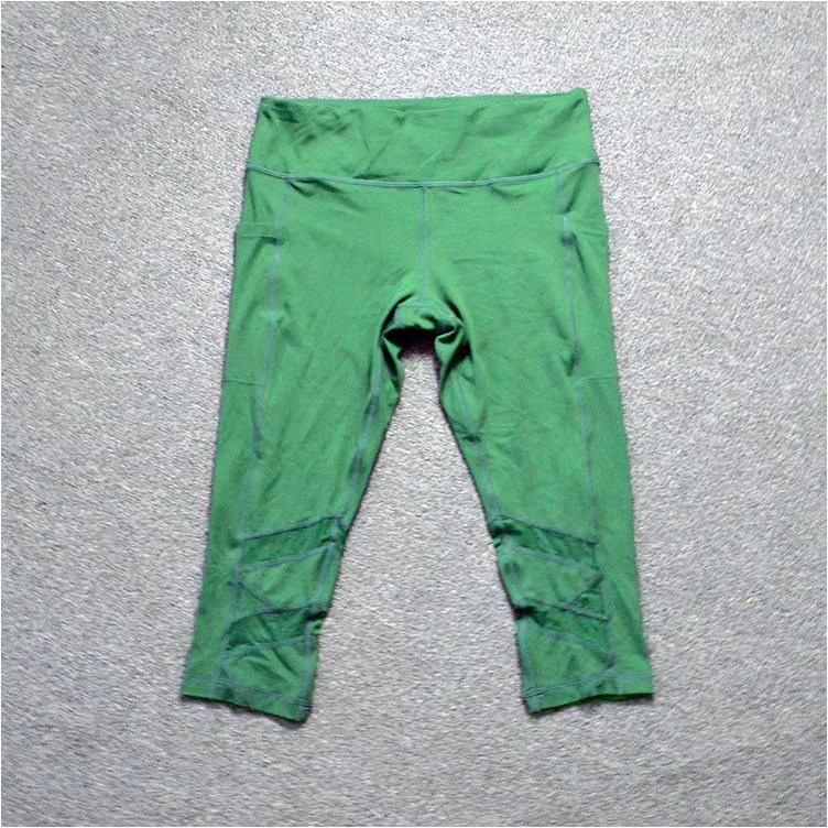 外贸女士运动七分裤 侧口袋弹力速干运动紧身中裤 涤纶跑步裤绿色