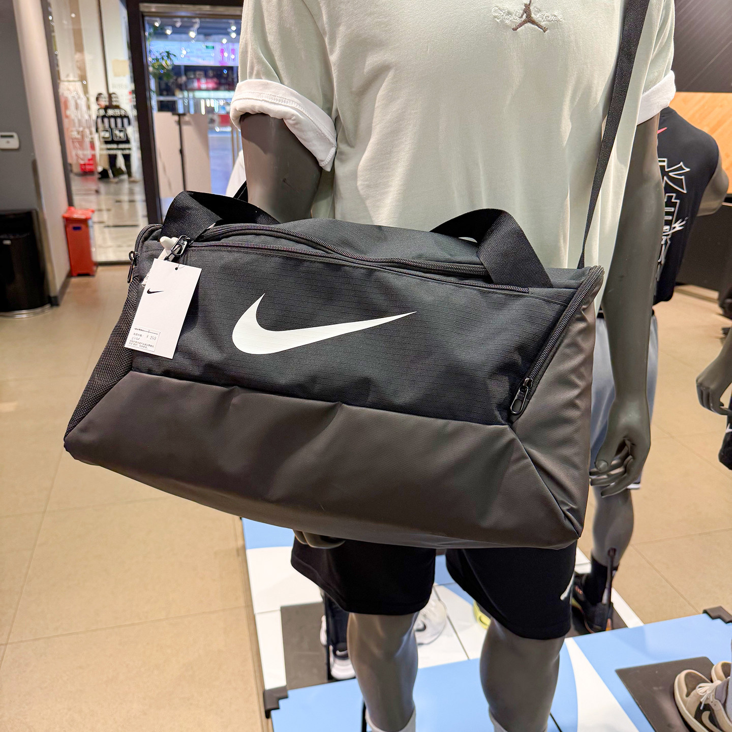Nike耐克健身包大容量斜挎包手提运动训练包旅行包男女BA5957-010