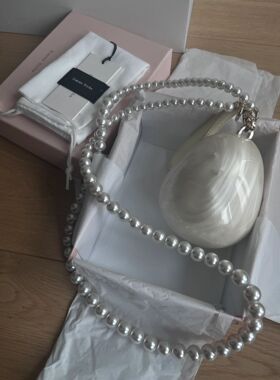 珍珠蛋法式经典款micro珍珠蛋斜挎包珍珠链条