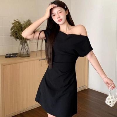 大码胖mm法式赫本风高级感连衣裙女夏季气质设计感遮肚子显瘦裙子